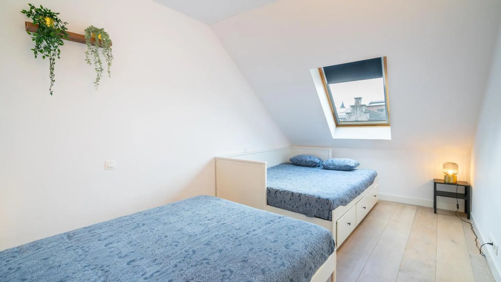 Light House Lodge. Apartment In Center Of Antwerp